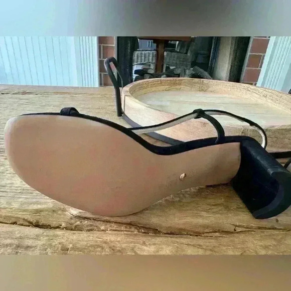 NEW Pelle Moda Francis Black Suede Arched Block Heel Sandals ~ 9.5 ~ NEW - Picture 4 of 7